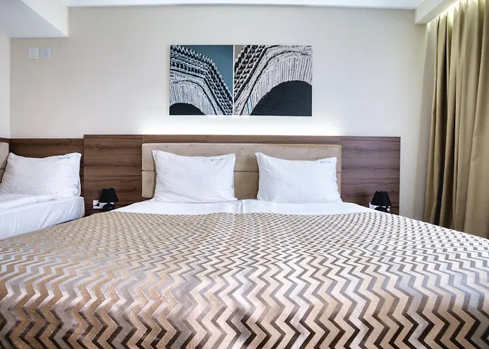 Hotel Nais Autoput *